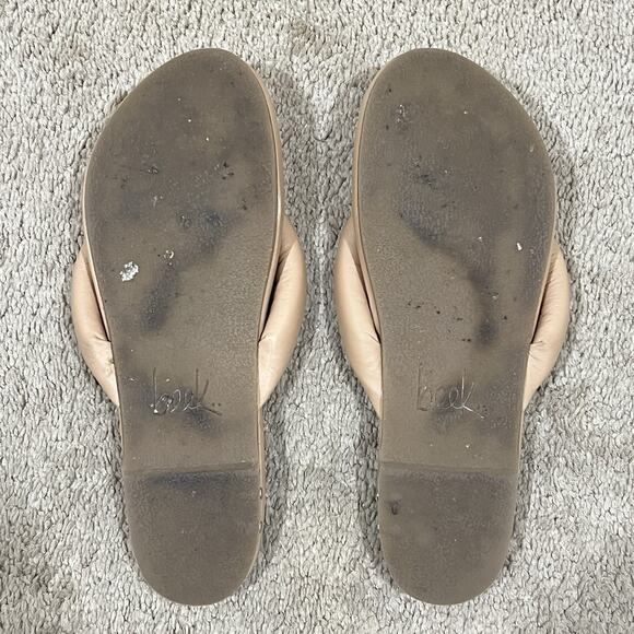 BEEK Ruby Thong Thong Sandals Tan Size 10 Comfort Boho Puffy Beach Pool Resort - Picture 7 of 7